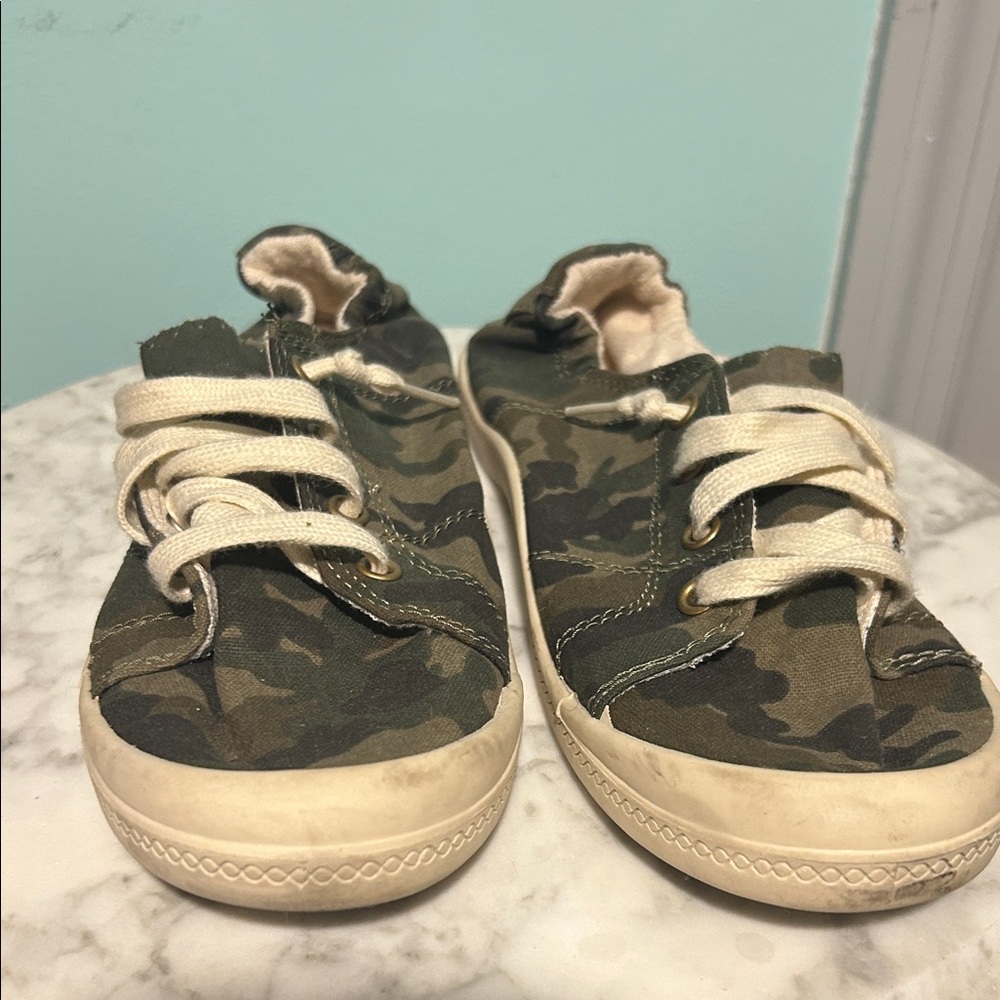 Time and Tru Women's Green Camouflage Sneakers